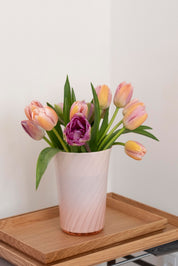 Stilleben Concave Vase - 20 cm⼁Swirl - Opal Edition Vase Rose Opal