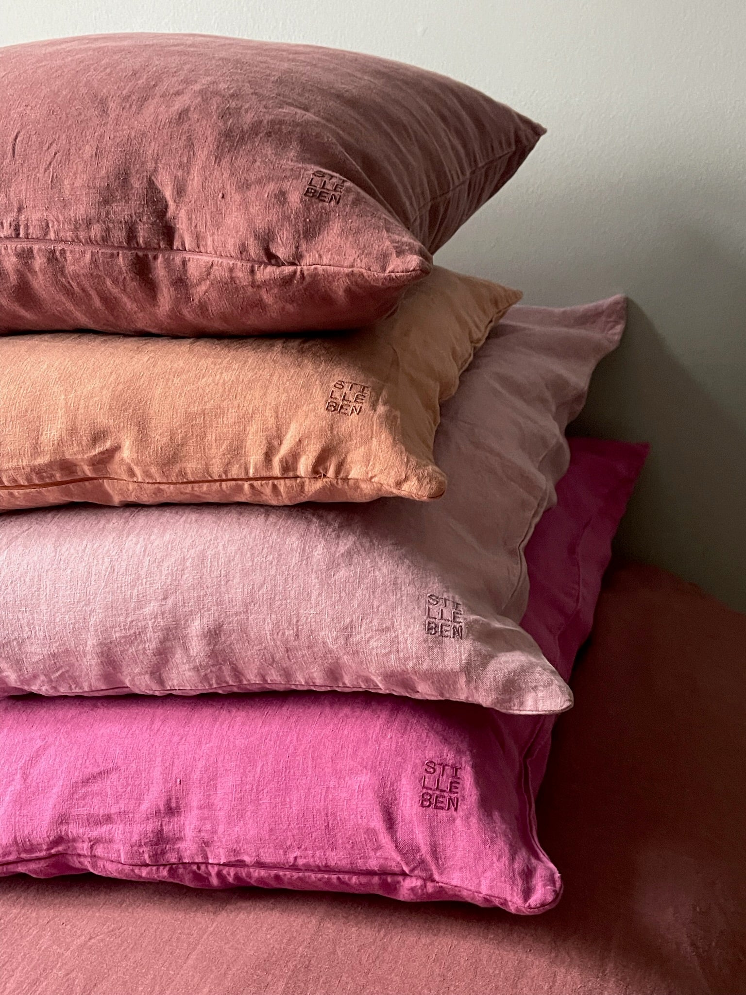 Stilleben Cushion Cover - 50 x 50 cm Cushion Cover Mellow Rose
