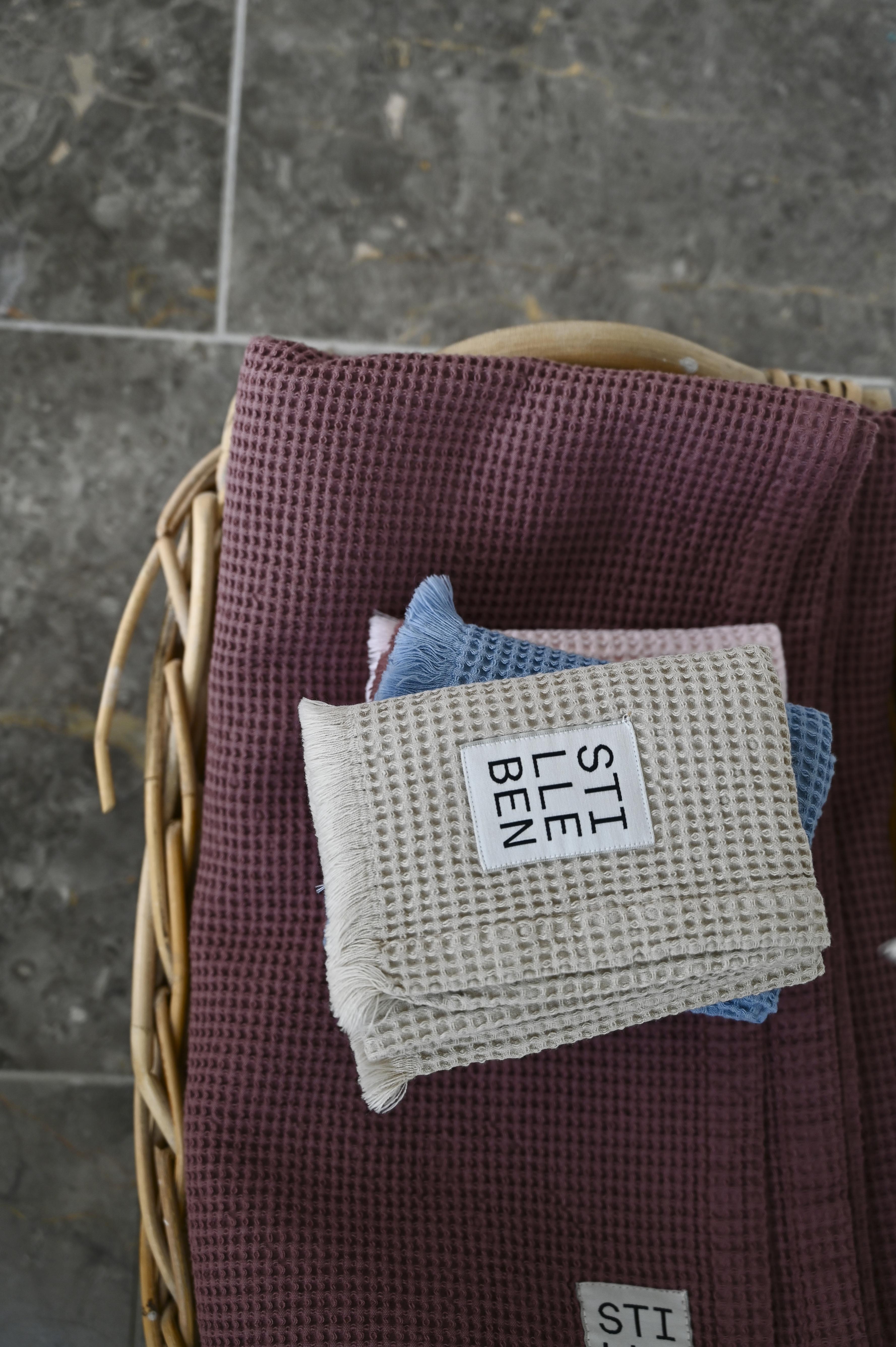Stilleben Guest Towel Waffle - 30 x 50 cm Towel Rusty Brown