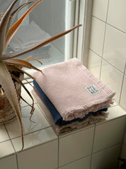 Stilleben Hand Towel Waffle - 55 x 100 cm Towel Chalk Pink
