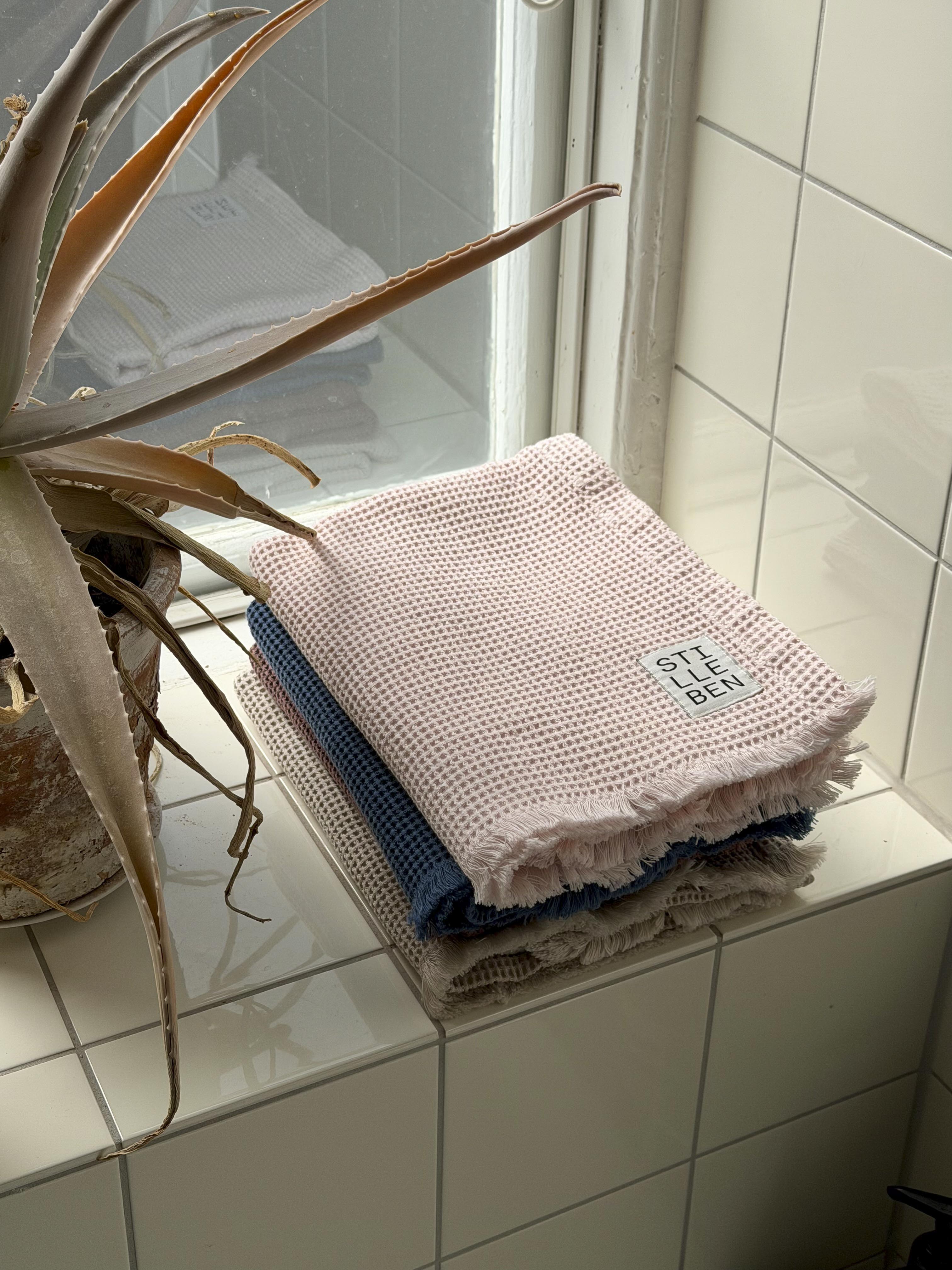 Stilleben Hand Towel Waffle - 55 x 100 cm Towel Chalk Pink