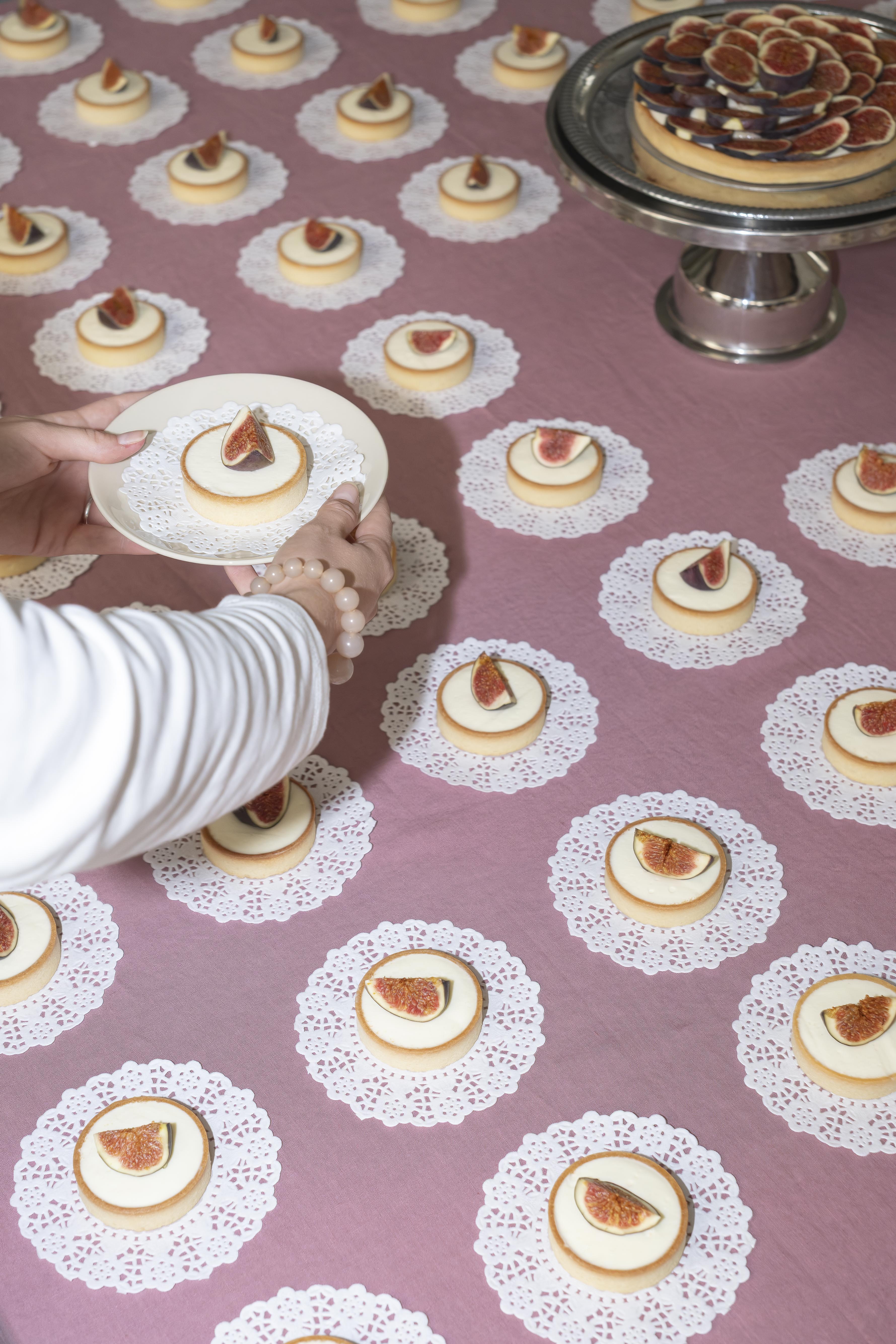 STILLEBEN-AROUND-THE-TABLE-KLARAS-TABLE_029.jpg