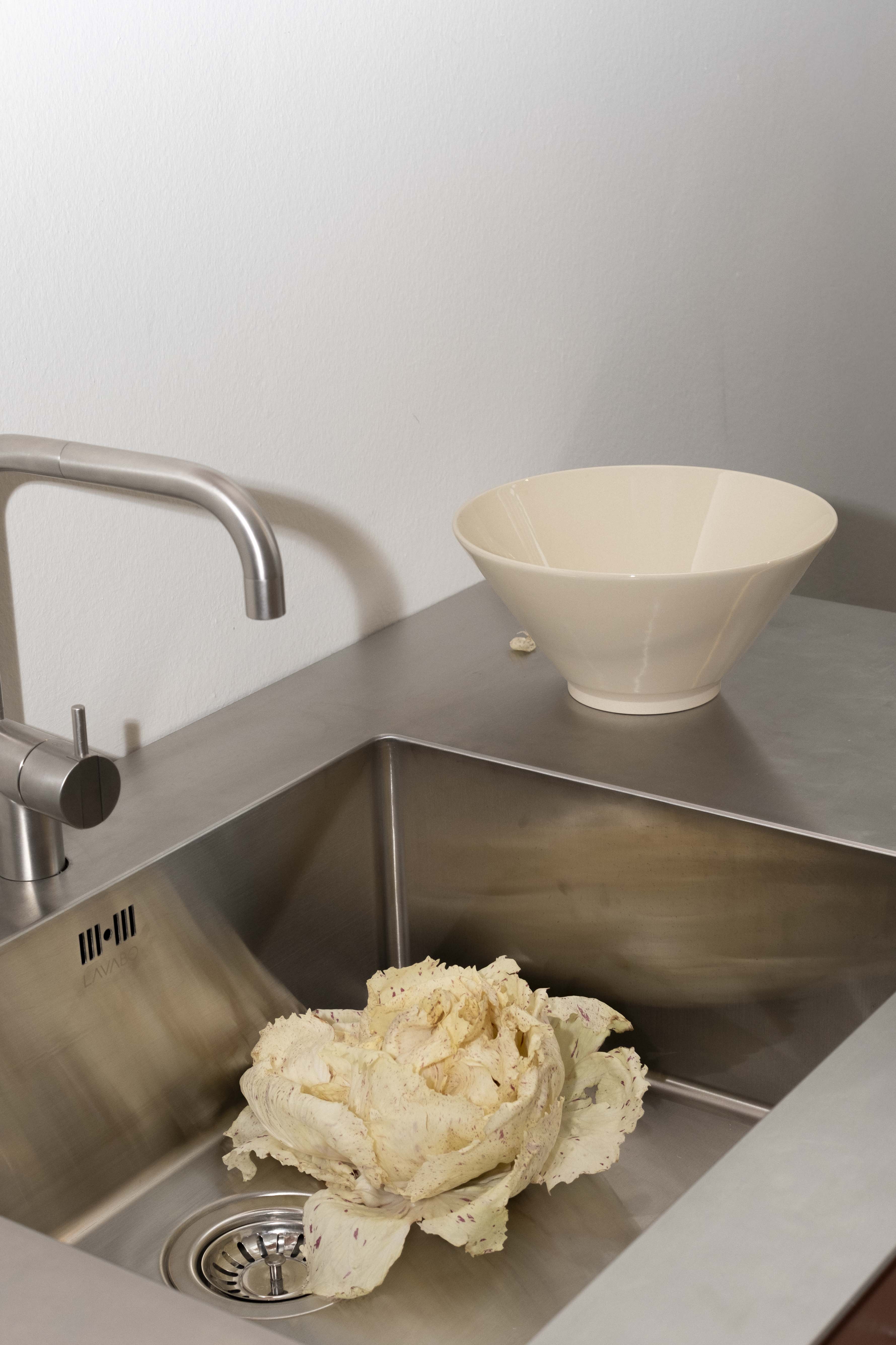 STILLEBEN_Memphis-Tableware-Serving-Bowl_low-res_012.jpg