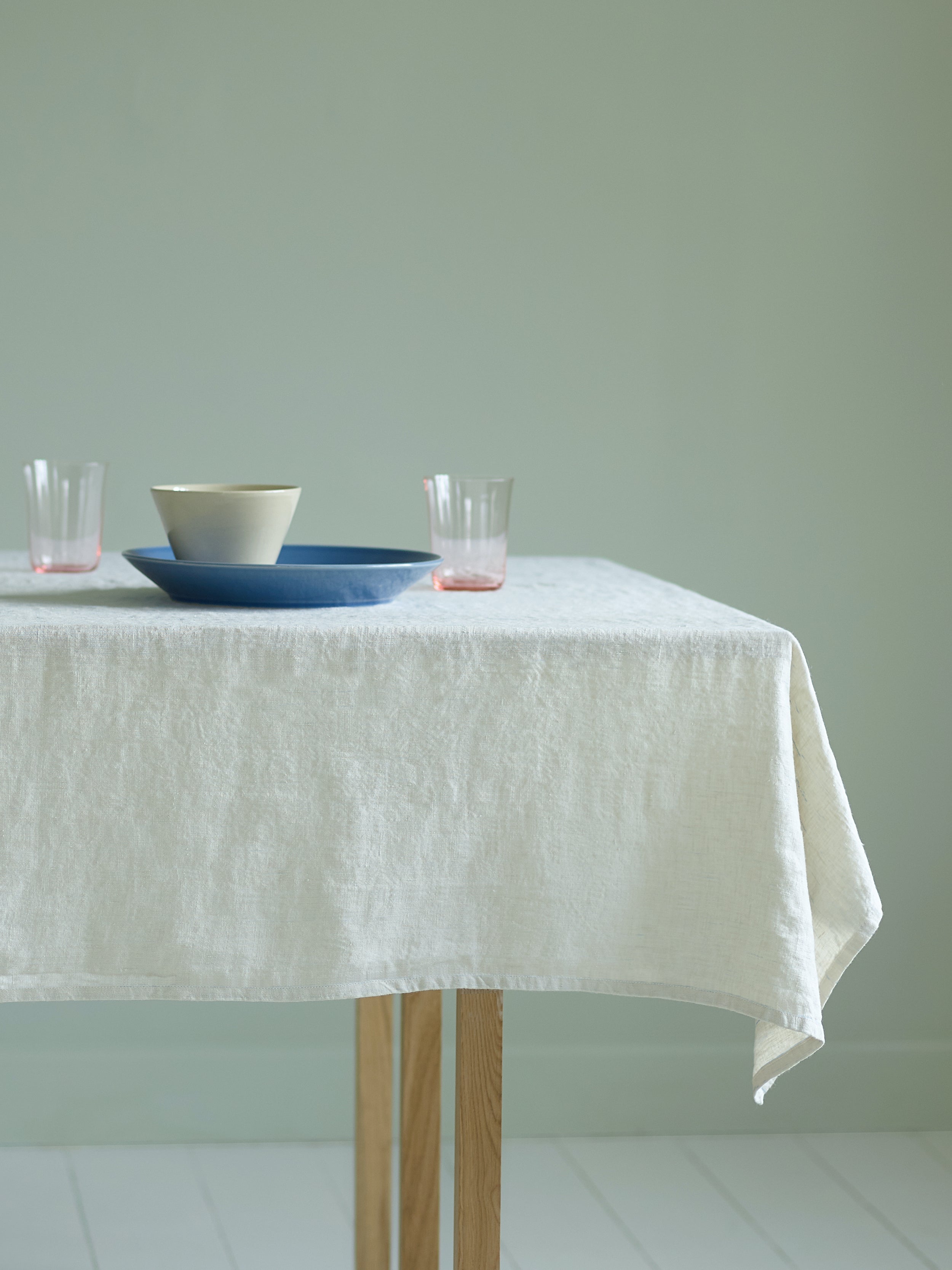 Stilleben Tablecloth - 140 x 310 cm Tablecloth Sand